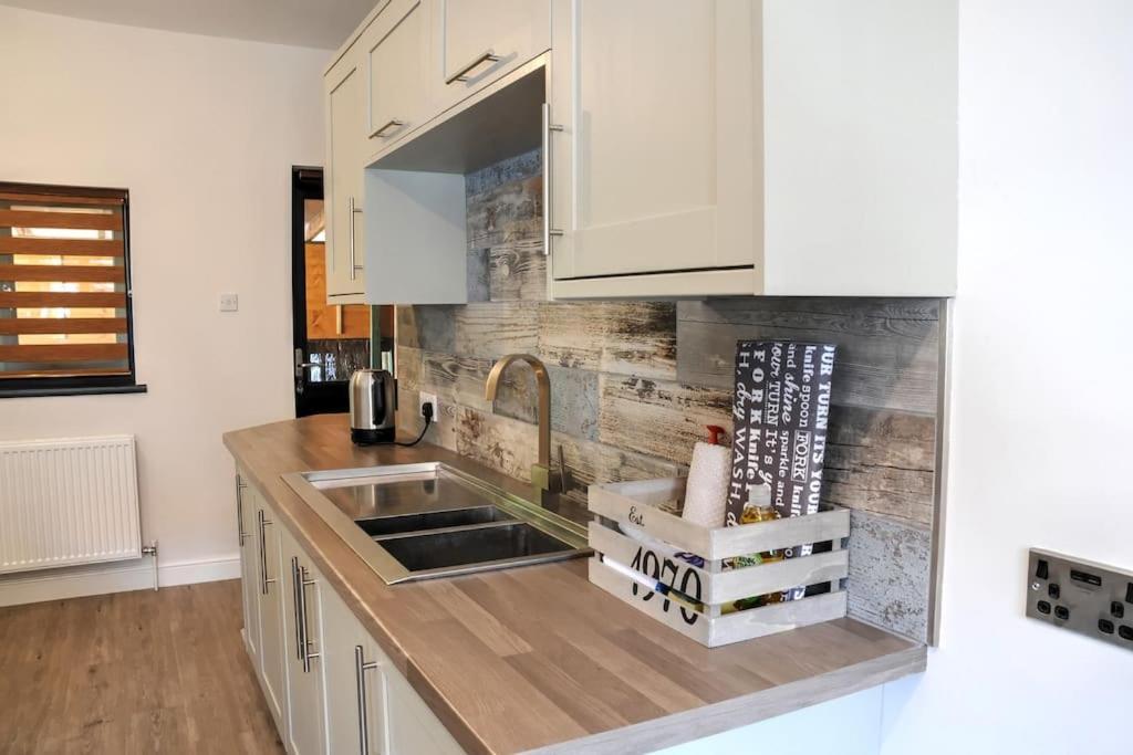 Queensgate Holiday Cottage Beverley With Parking ภายนอก รูปภาพ